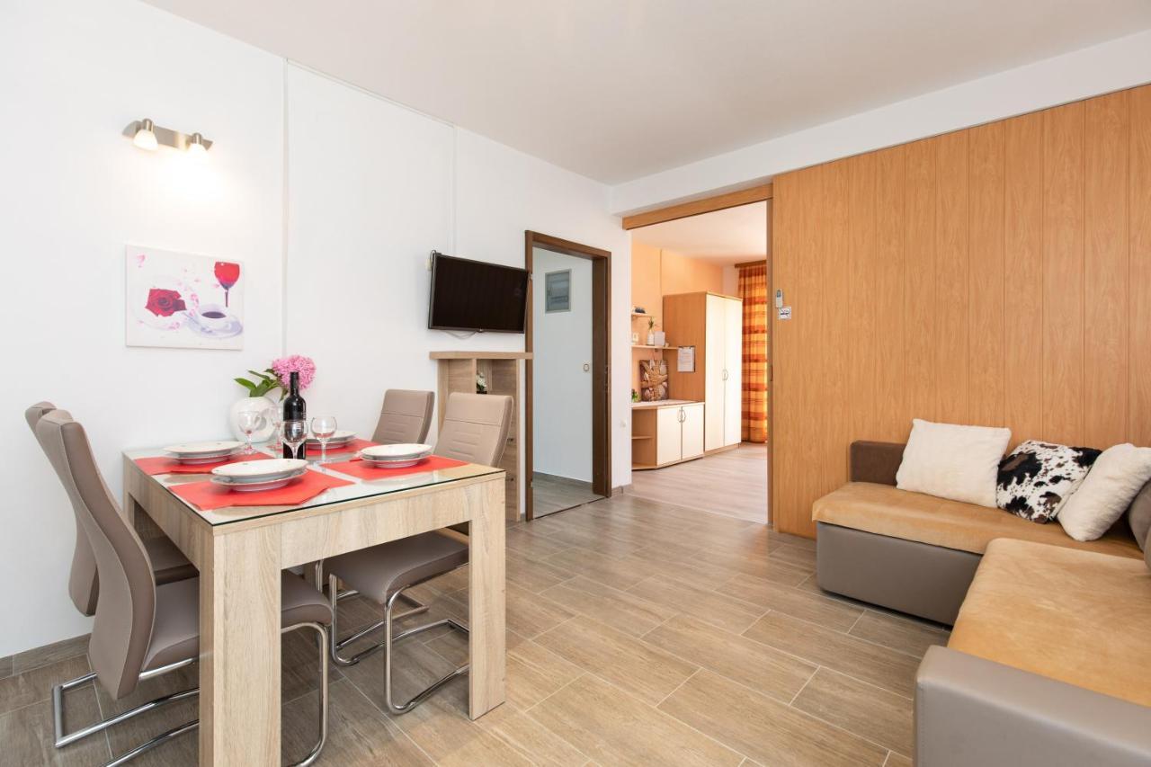 Adria-Holiday House With A Private Pool In Krk Kornić Екстериор снимка